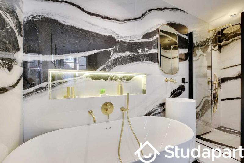 Appartement - 105 m² - 4 pièces