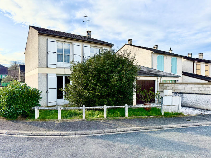 Maison - 89 m² - 5 pièces