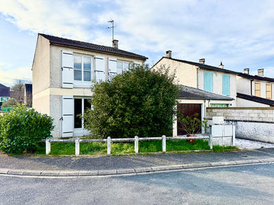 Maison - 89 m² - 5 pièces