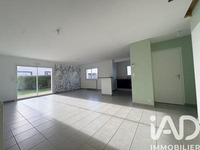 Maison - 105 m² - 5 pièces