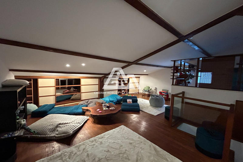 Maison - 128 m² - 6 pièces