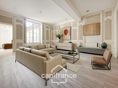 Appartement ancien - 144 m² - 5 pièces