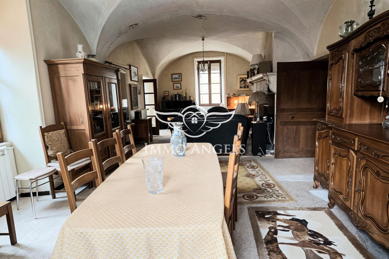 Mas - 246 m² - 10 pièces