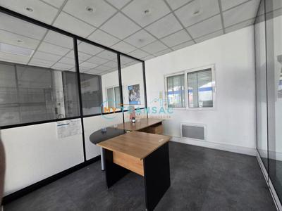 Local d'activités - 81 m²