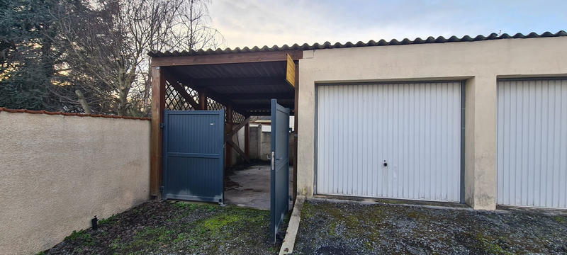 Parking / Garage - 15 m²