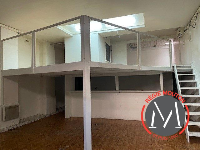 Local commercial - 220 m² - 4 pièces