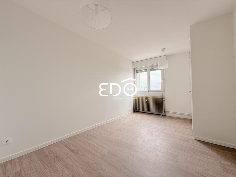 Appartement - 89 m² - 4 pièces