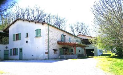 Propriété - 240 m² - 11 pièces