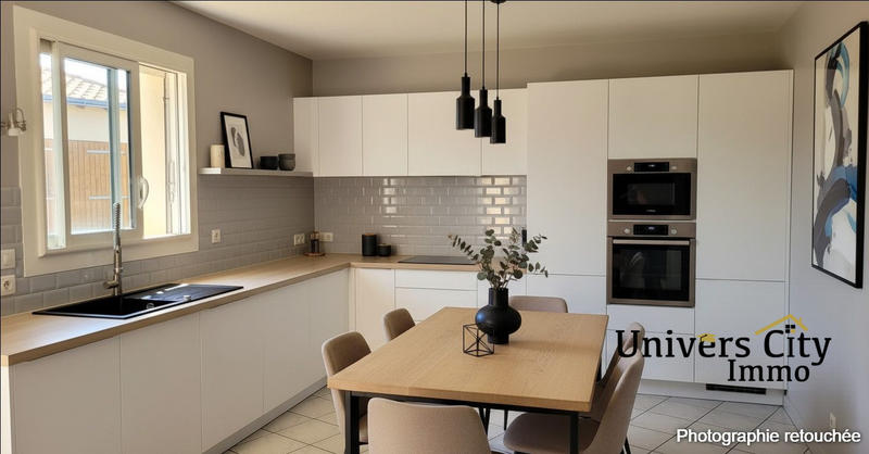 Maison traditionnelle - 160 m² - 6 pièces