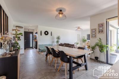 Maison - 123 m² - 5 pièces