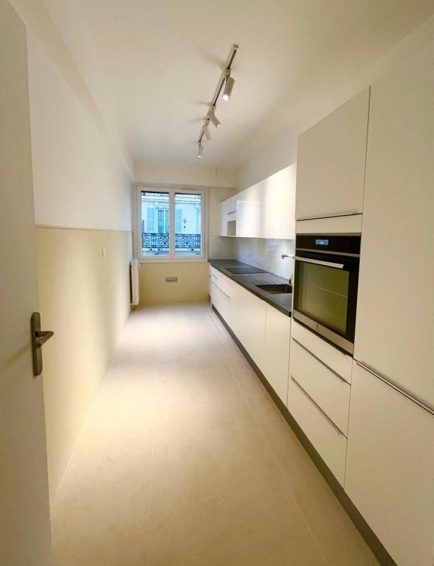 Appartement - 95 m² - 3 pièces