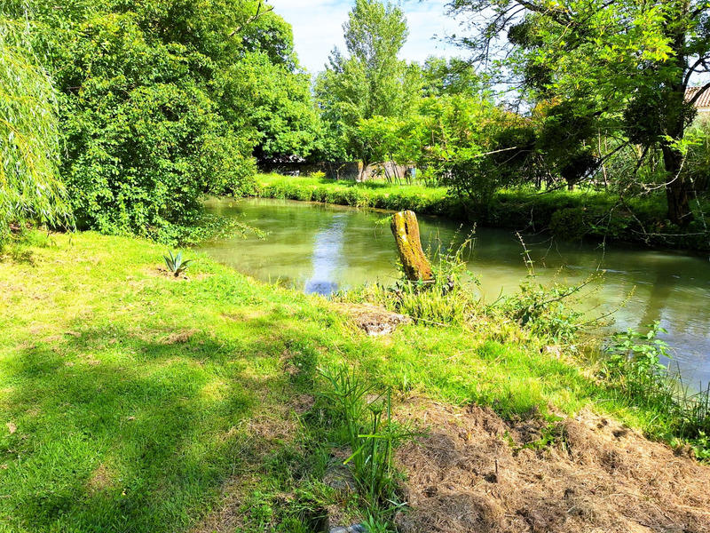 Maison bourgeoise - 219 m² - 6 pièces