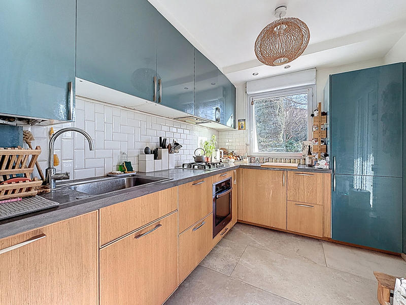 Appartement - 75 m² - 3 pièces