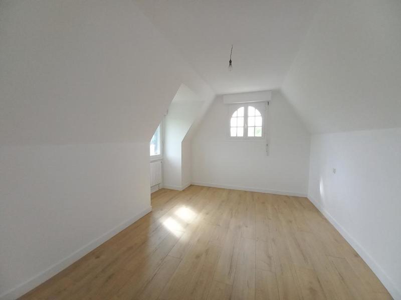 Maison - 138 m² - 6 pièces