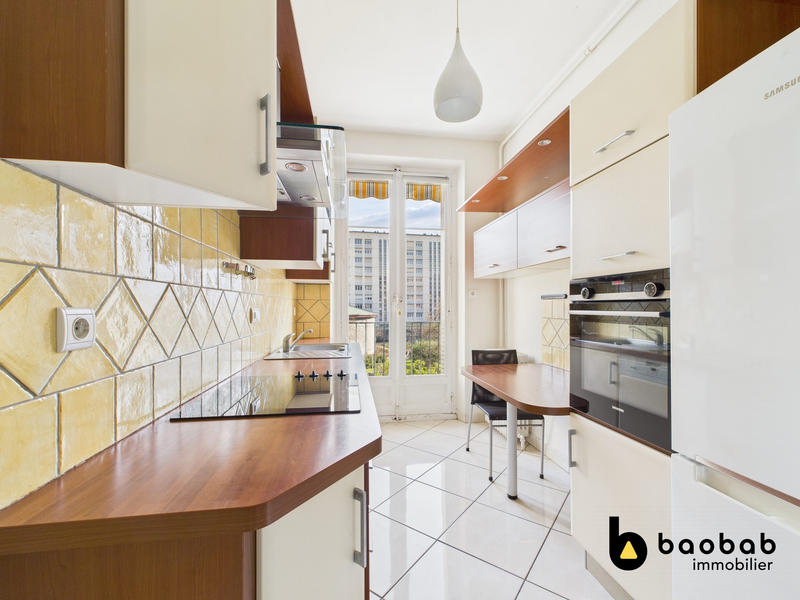 Appartement - 122 m² - 5 pièces