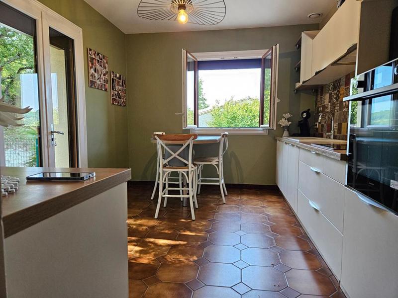 Maison - 145 m² - 6 pièces