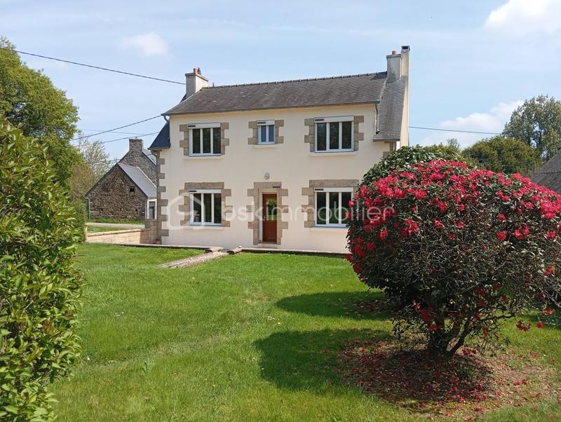 Maison ancienne - 94 m² - 6 pièces