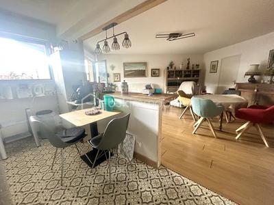 Appartement - 74 m² - 3 pièces