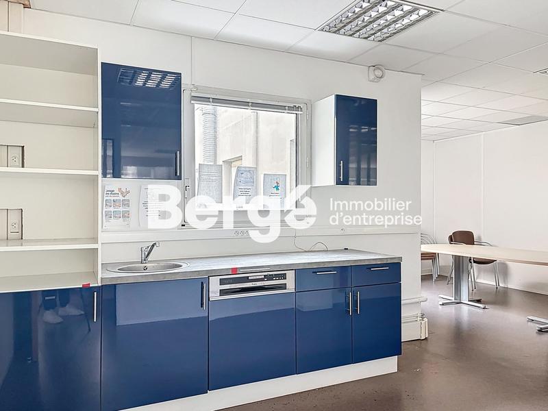 Bureau - 533 m²