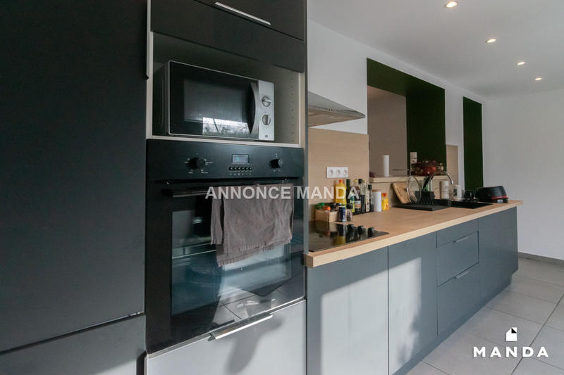 Chambre - 10 m² - 6 pièces