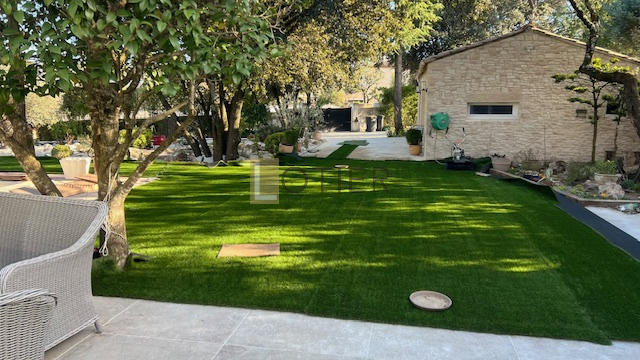 Maison - 217 m² - 6 pièces