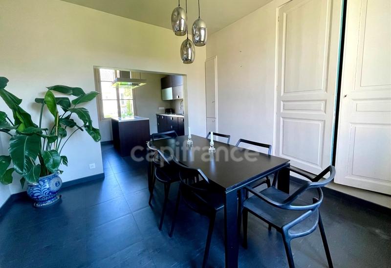 Maison bourgeoise - 152 m² - 7 pièces