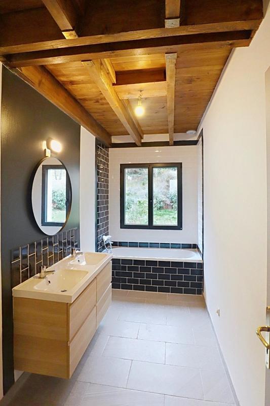 Maison - 180 m² - 6 pièces