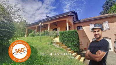 Maison - 138 m² - 6 pièces