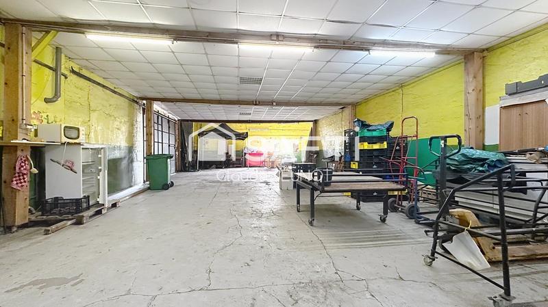 Local commercial - 305 m² - 5 pièces