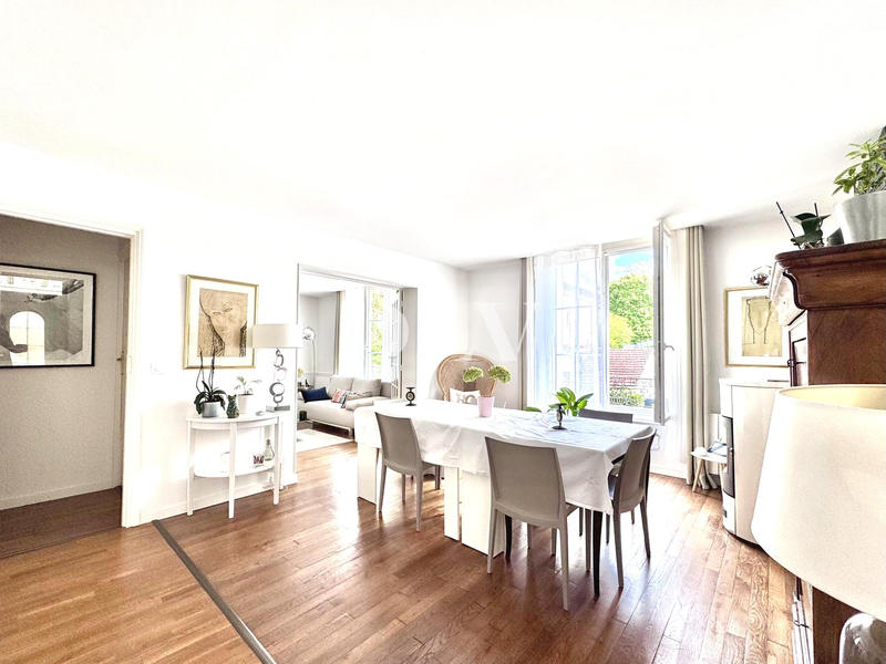 Appartement - 90 m² - 2 pièces