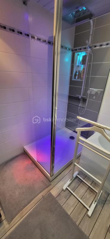 Maison traditionnelle - 100 m² - 5 pièces