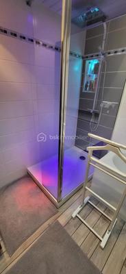 Maison traditionnelle - 100 m² - 5 pièces