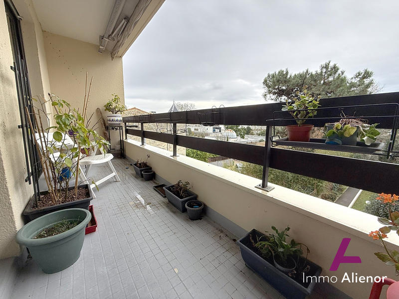 Appartement - 104 m² - 4 pièces