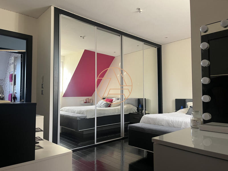 Maison - 147 m² - 7 pièces