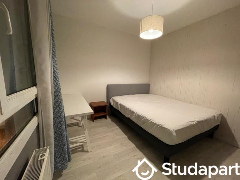 Appartement - 95 m² - 6 pièces