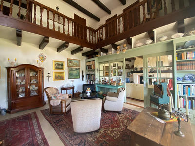 Maison - 267 m² - 8 pièces