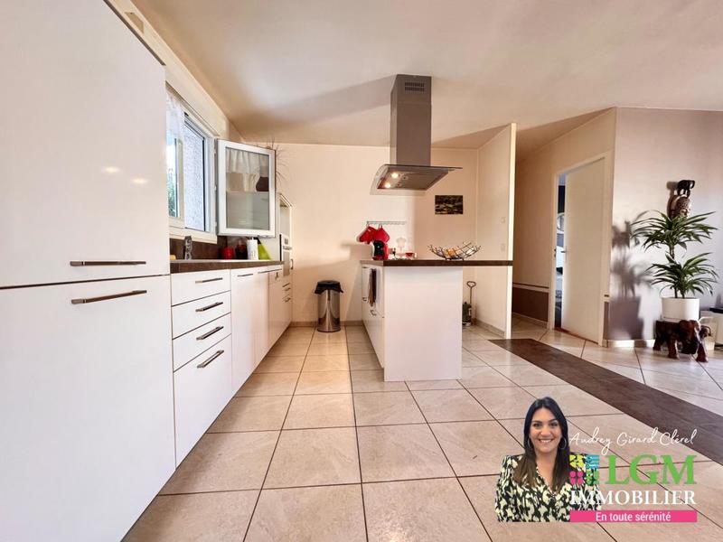 Villa - 90 m² - 4 pièces