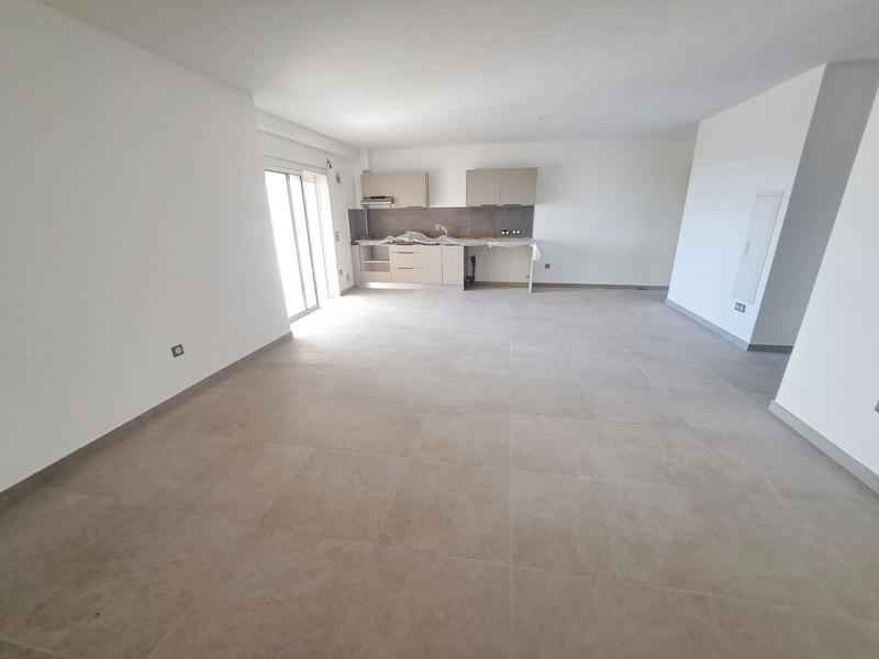 Appartement - 79 m² - 3 pièces