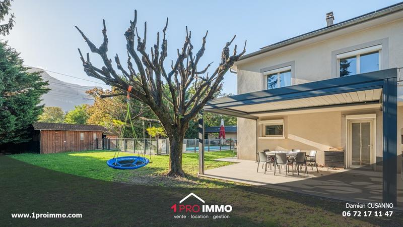 Maison - 185 m² - 6 pièces