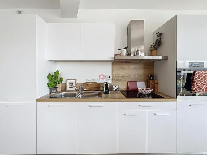 Appartement - 108 m² - 4 pièces