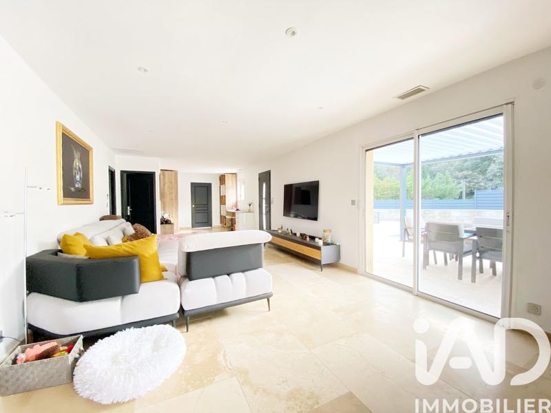 Maison - 180 m² - 5 pièces