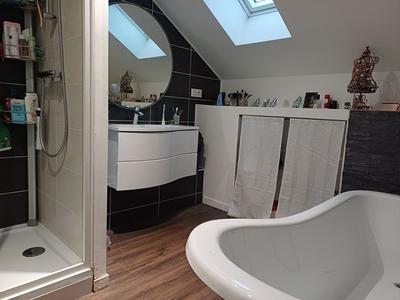 Propriété - 182 m² - 8 pièces