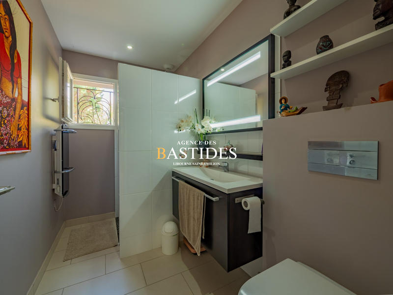 Maison contemporaine - 198 m² - 6 pièces