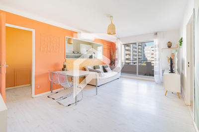 Appartement - 49 m² - 2 pièces