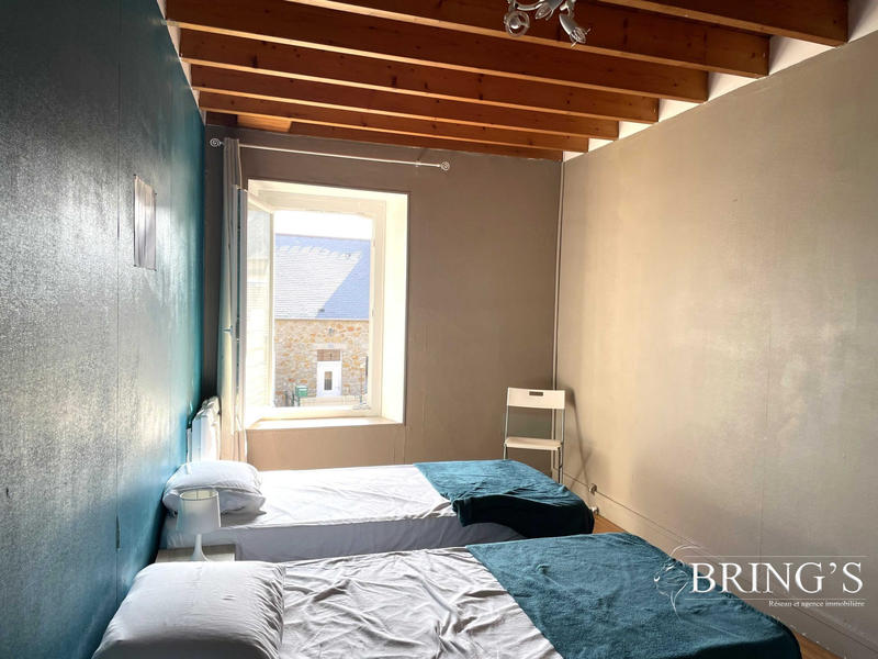 Maison - 131 m² - 7 pièces