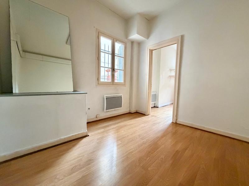 Appartement - 70 m² - 2 pièces