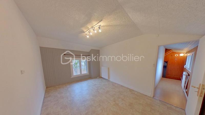 Maison de village - 94 m² - 5 pièces