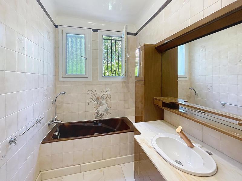 Maison - 136 m² - 6 pièces