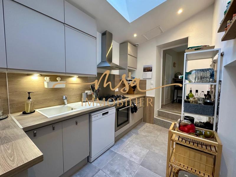 Maison - 122 m² - 6 pièces