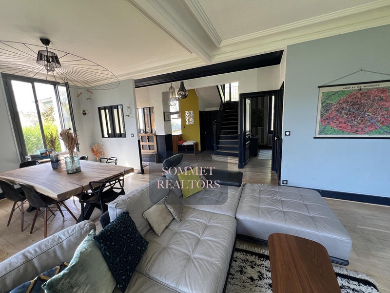 Propriété - 155 m² - 8 pièces